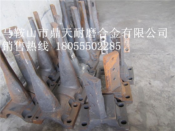 韶關(guān)新宇750強(qiáng)制式攪拌機(jī)端襯板、中葉片、側(cè)拌葉廠家直銷
